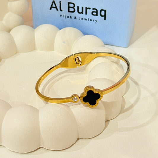 Clover Bangle