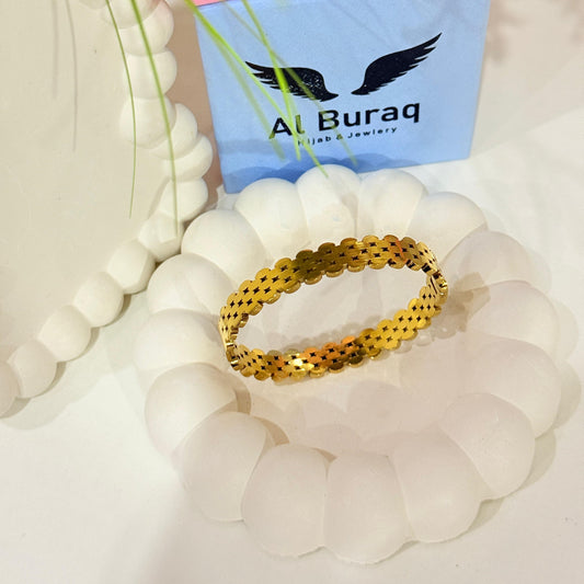 Honey Comb Hallow Cuff