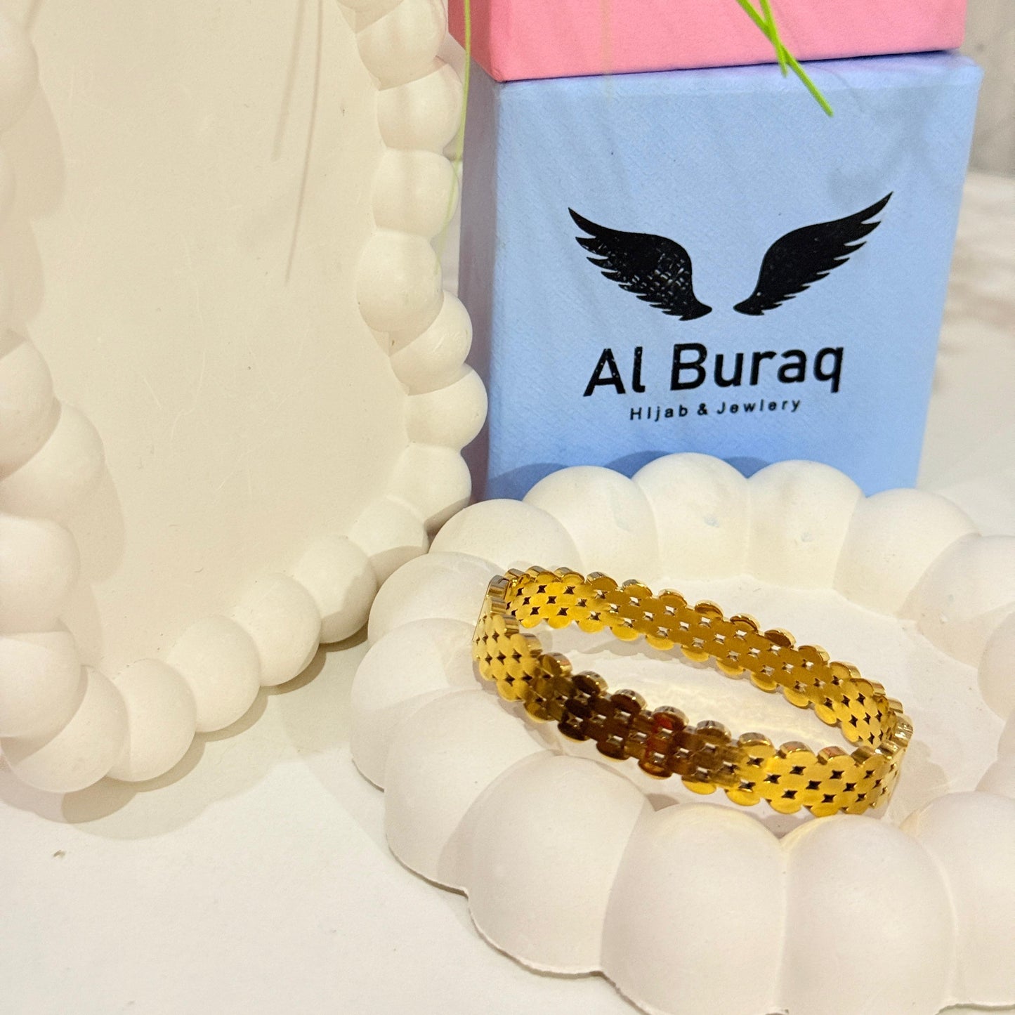 Honey Comb Hallow Cuff