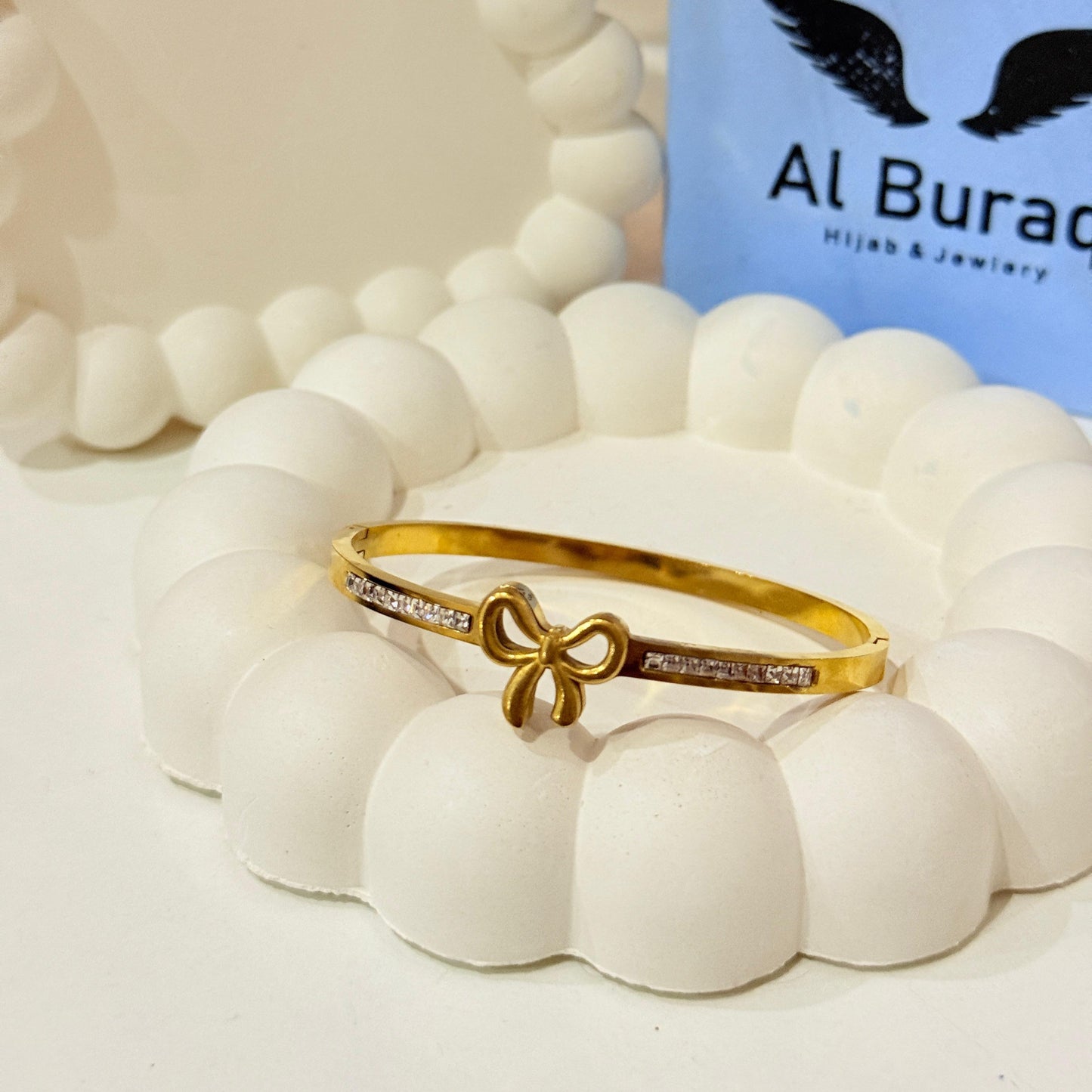 Bow Charm Bangle