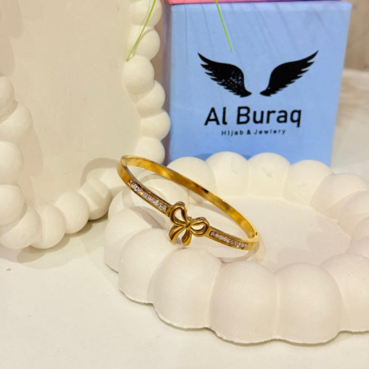 Bow Charm Bangle