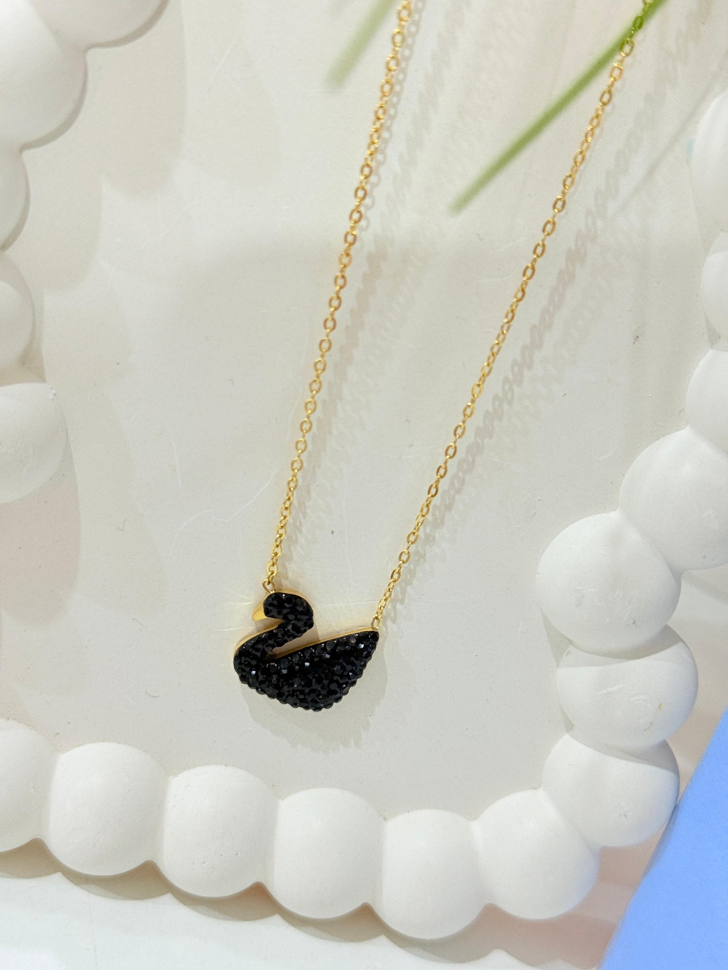 Swan Chain