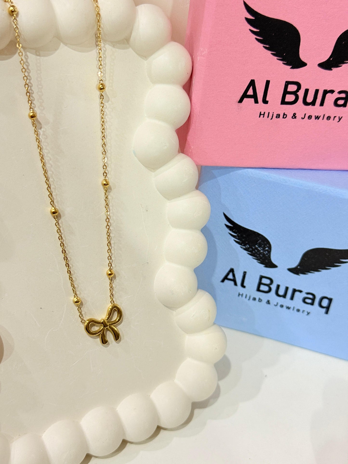 Bow Stain Chain