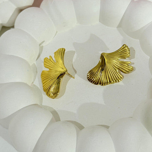 Leaf Stud