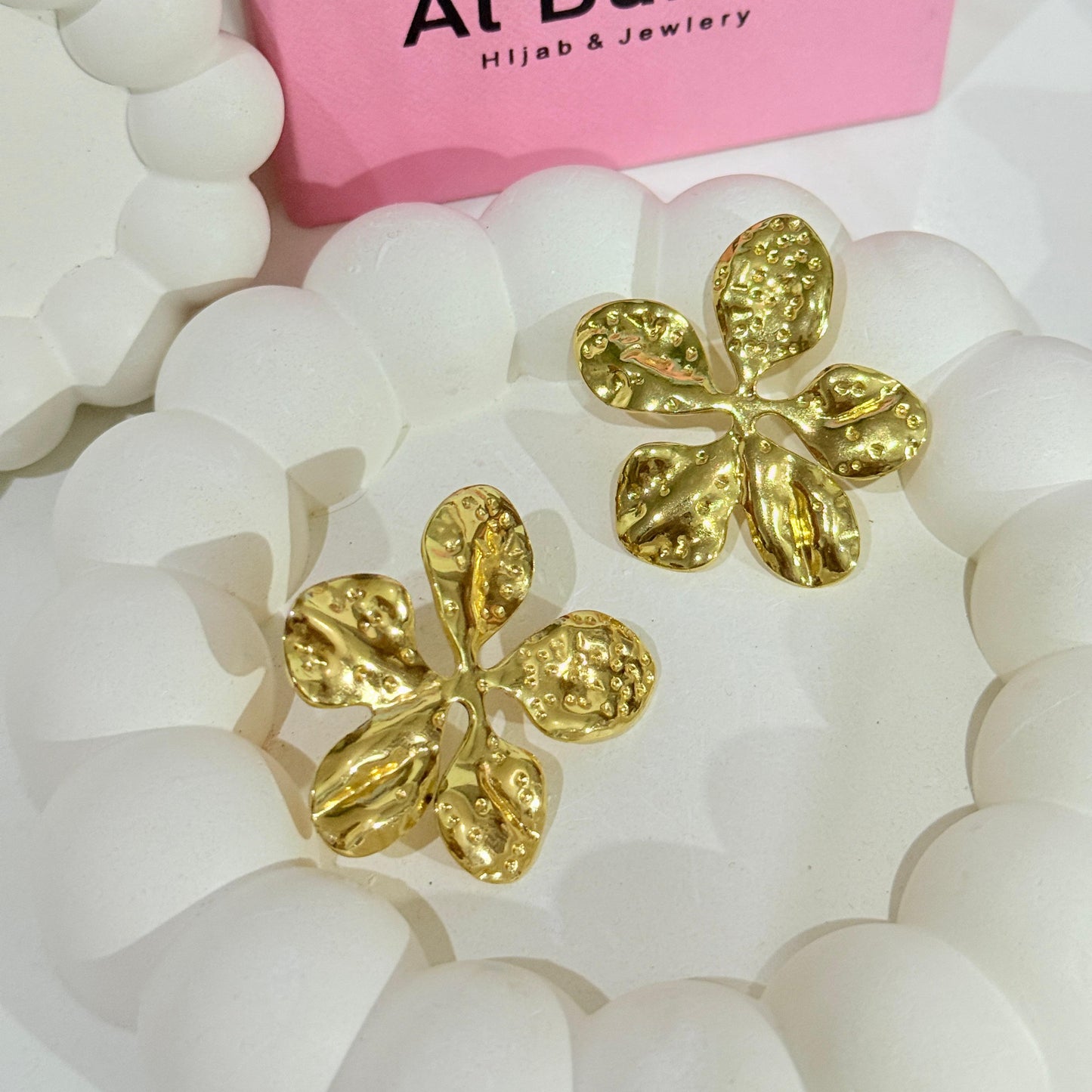 Lily Ear Ring