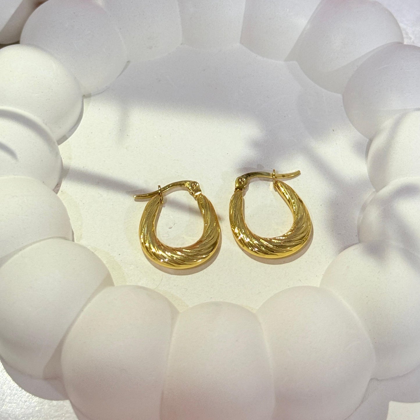 Rounded Hoops