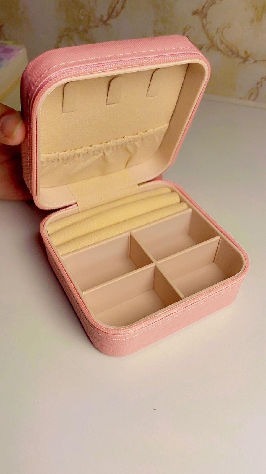 Mini Traveling Organizer